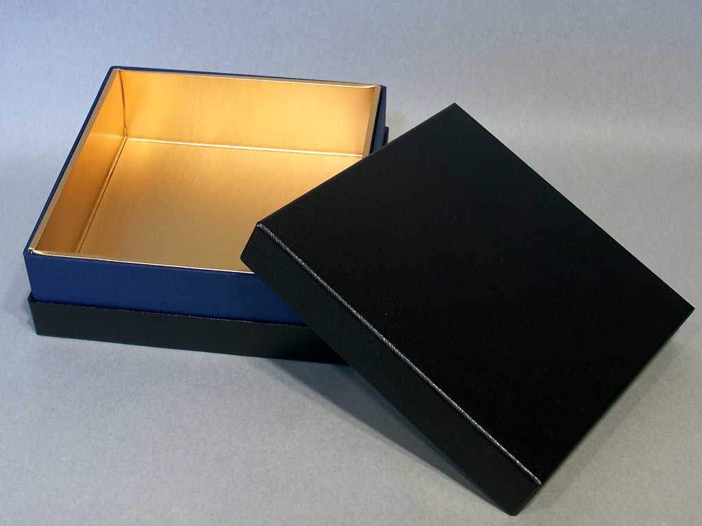 携帯ストラップケース チョコ 制作事例-30｜ギフトボックス 化粧箱のライブボックス